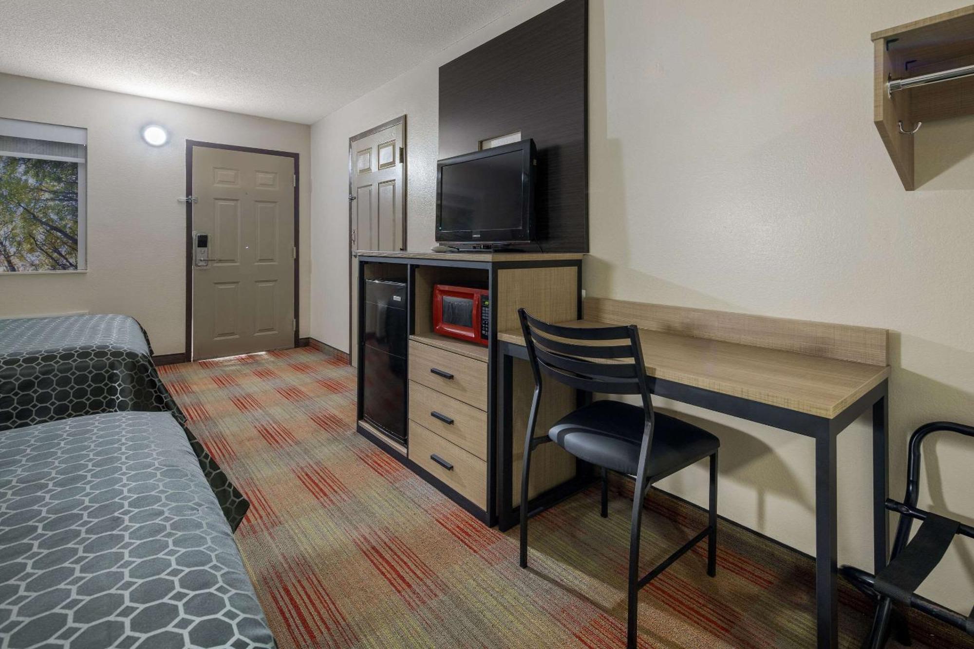 Rodeway Inn Elkton Esterno foto