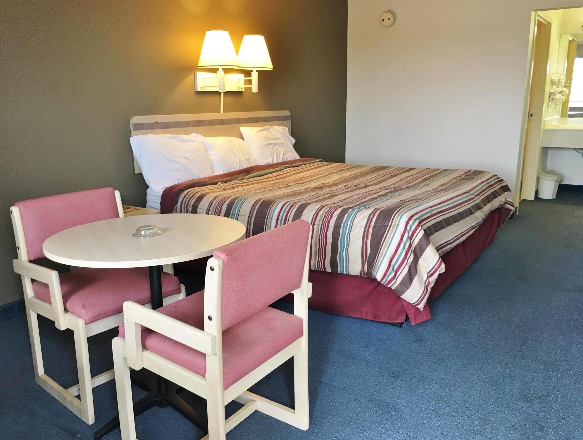 Rodeway Inn Elkton Esterno foto