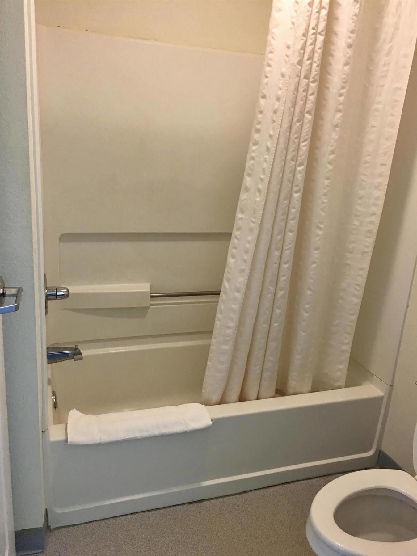 Rodeway Inn Elkton Esterno foto